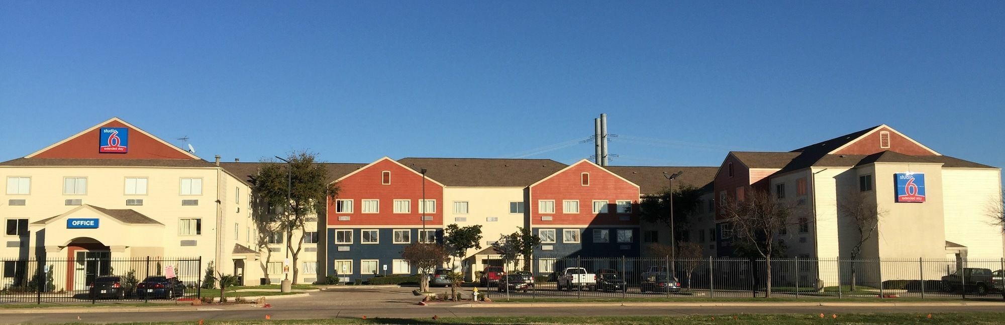 达拉斯tx6号一室公寓酒店 外观 照片